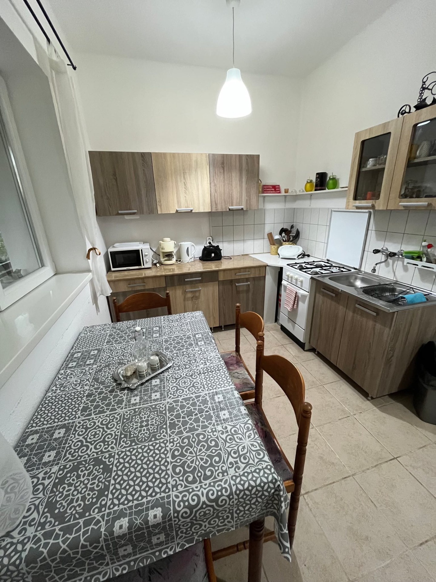 Közös konyha-étkező